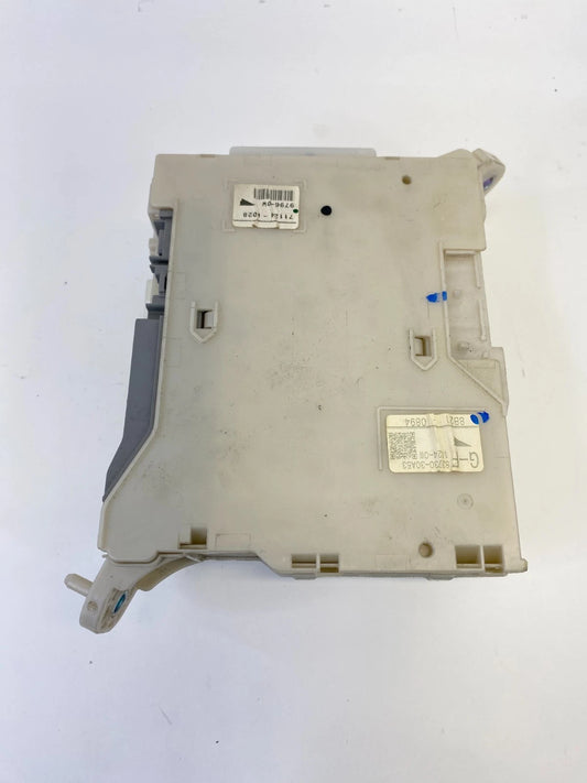 2007-2011 LEXUS GS350 INTERIOR CABIN RIGHT SIDE FUSE RELAY JUNCTION 82730-30A53