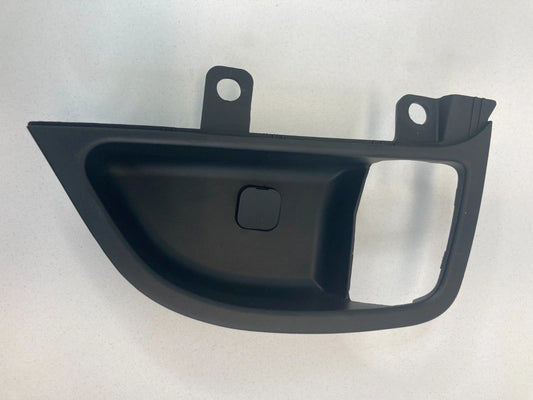 11-16 HYUNDAI ELANTRA REAR RIGHT INNER DOOR HANDLE TRIM BEZEL COVER 83621-MD100