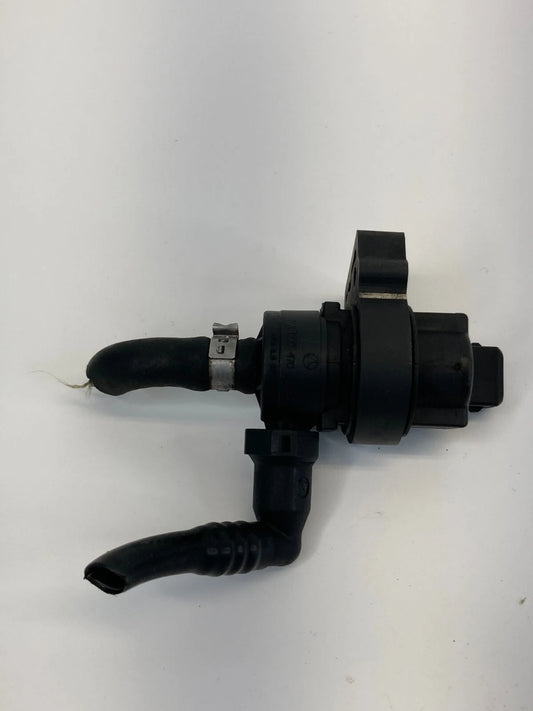 2002-2007 MERCEDES-BENZ ML 500 5.0L FUEL SYSTEM PURGE VALVE A0004703993 OEM