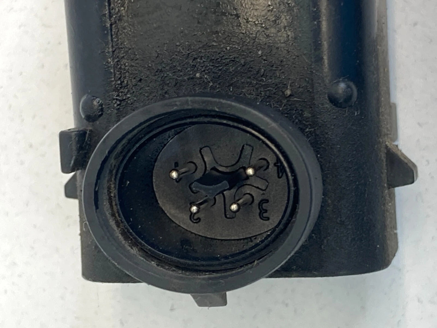 2006-2010 MERCEDES-BENZ R350 BUMPER PARKING AID DISTANCE SENSOR BOSCH 0263003560