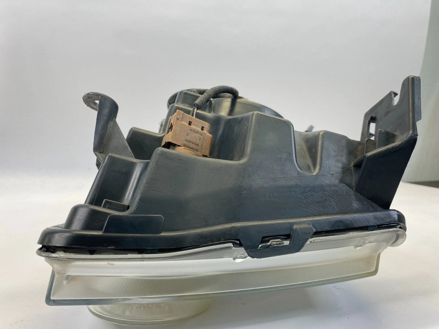 2007-2012 FORD ESCAPE FRONT LEFT DRIVER HEADLIGHT LENS UNIT 9L84-13006-A OEM