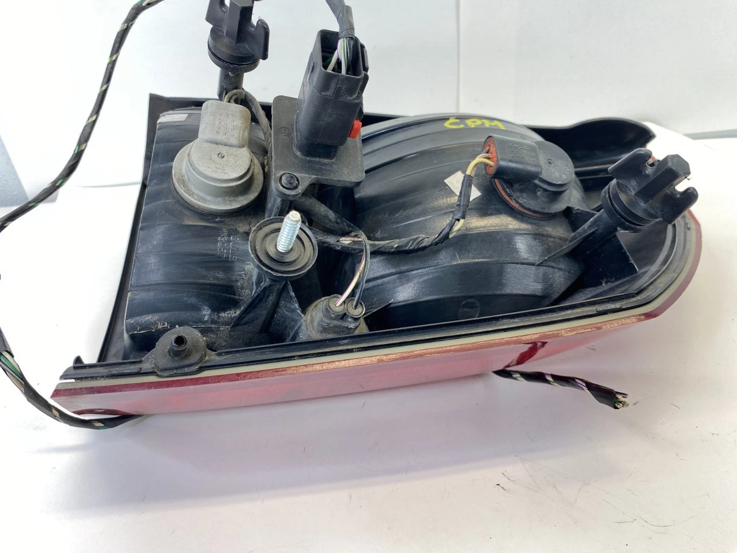 2005-2007 CHRYSLER 300 REAR BRAKE STOP TAILLIGHT LAMP LEFT SIDE LH OEM FACTORY