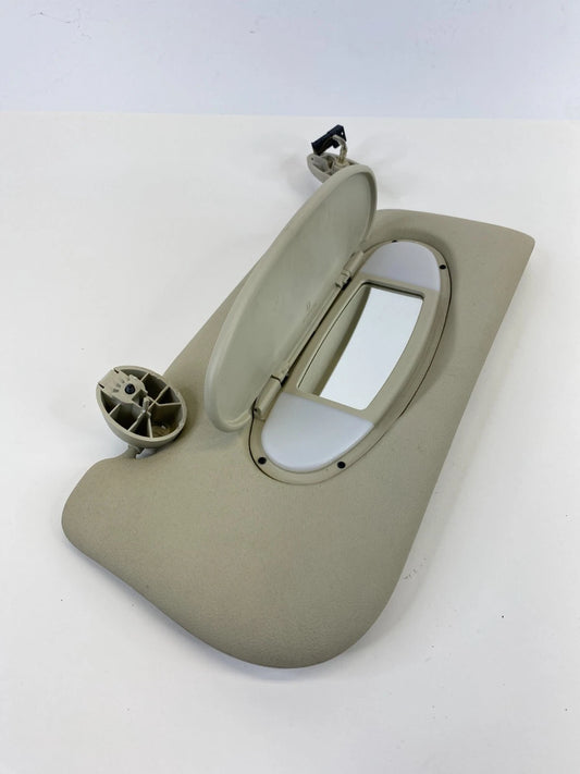 2011-2014 MINI COOPER FRONT RIGHT SUNVISOR SUN VISOR SHADE ILLUMINATED BEIGE OEM