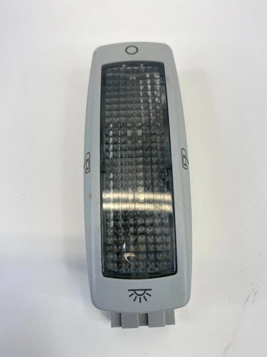 1999-2005 VW VOLKSWAGEN JETTA REAR READING DOME MAP LIGHT LAMP 3B0947291 OEM