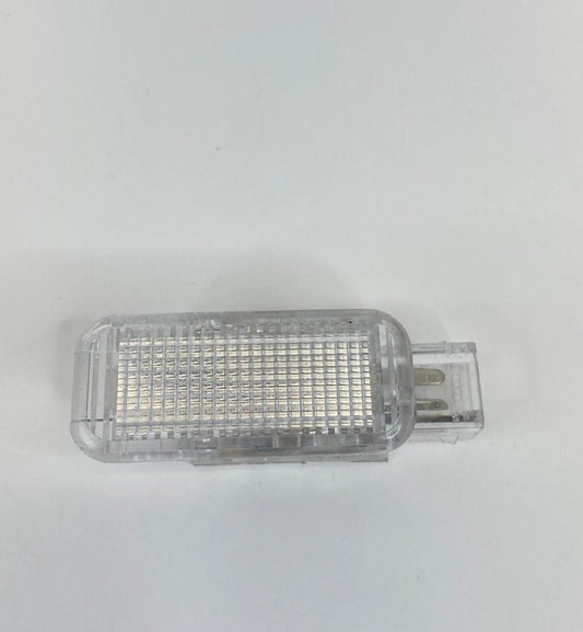 2009-2016 AUDI A4 QUATTRO DASH GLOVE BOX COURTESY LIGHT LAMP OEM