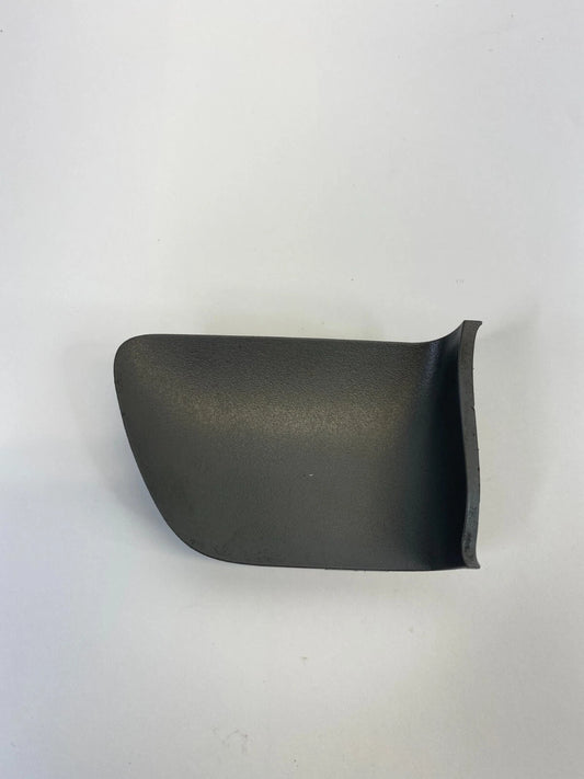 02-06 TOYOTA CAMRY REAR RIGHT INTERIOR DOOR PLUG SCREW COVER TRIM 69283-AA020