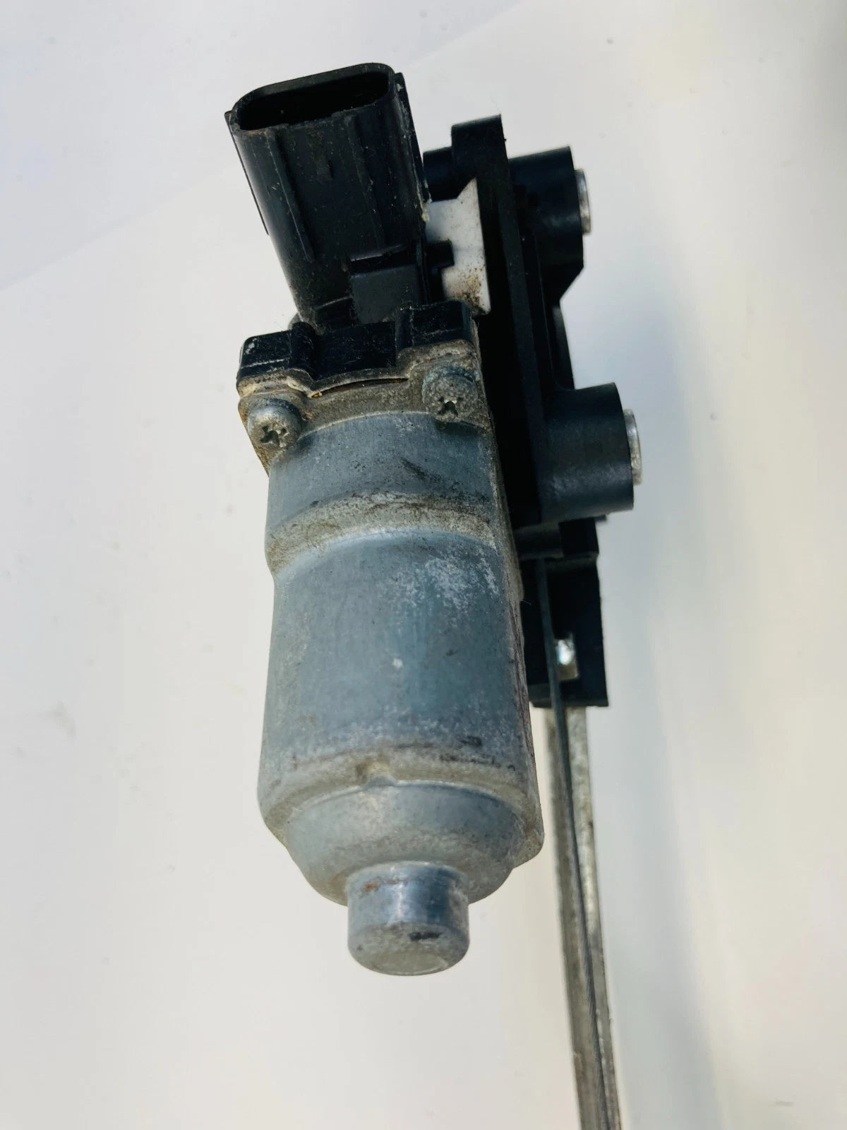 2008-2012 HONDA ACCORD SEDAN REAR LEFT SIDE DOOR WINDOW MOTOR & REGULATOR OEM