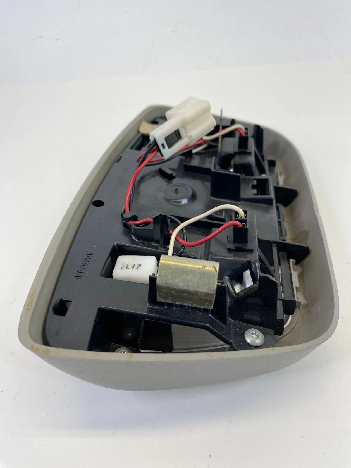 2002-2004 NISSAN XTERRA OVERHEAD DOME LIGHT LAMP MAP 26430-9Z540 OEM