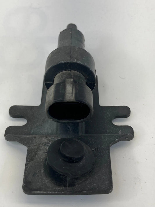 2000-2005 CADILLAC DEVILLE HOOD LATCH MOUNTED AIR AMBIENT TEMP SENSOR OEM