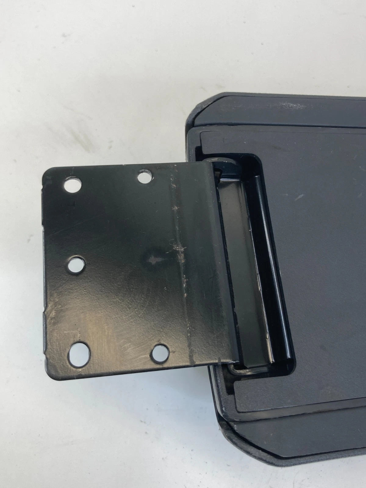 2010 11 2012 DODGE CALIBER CENTER CONSOLE STORAGE ARMREST ARM REST LID ASSEMBLY