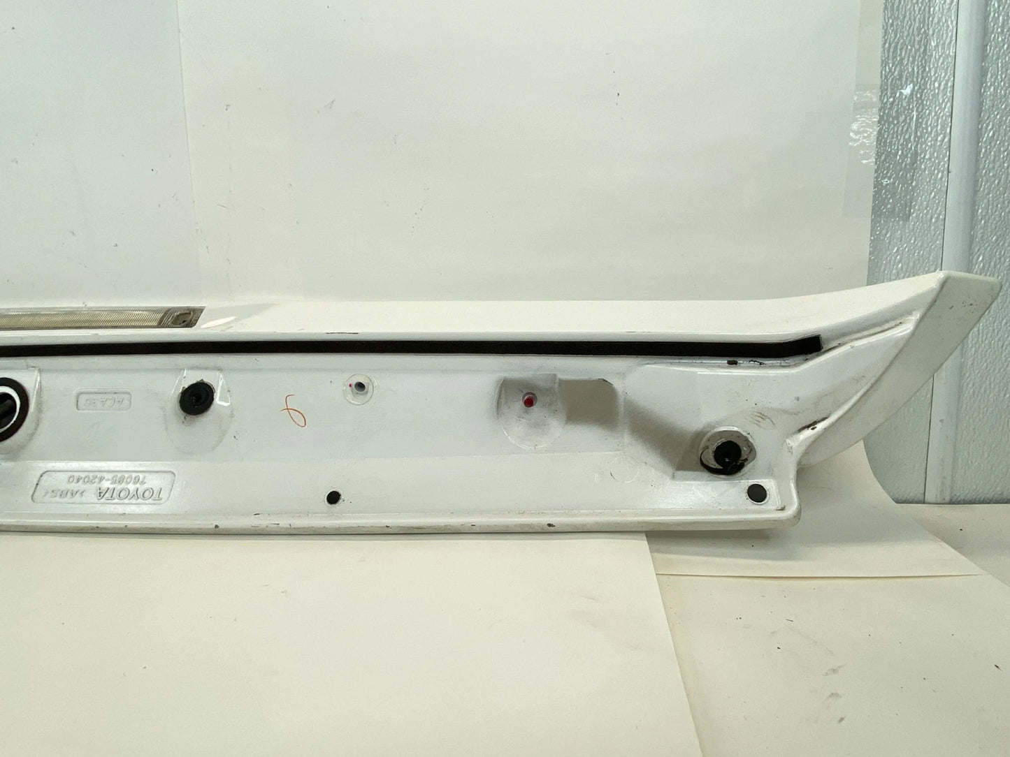 2006-2012 TOYOTA RAV4 REAR UPPER LIFTGATE SPOILER HATCH W BRAKE LIGHT 7608542040