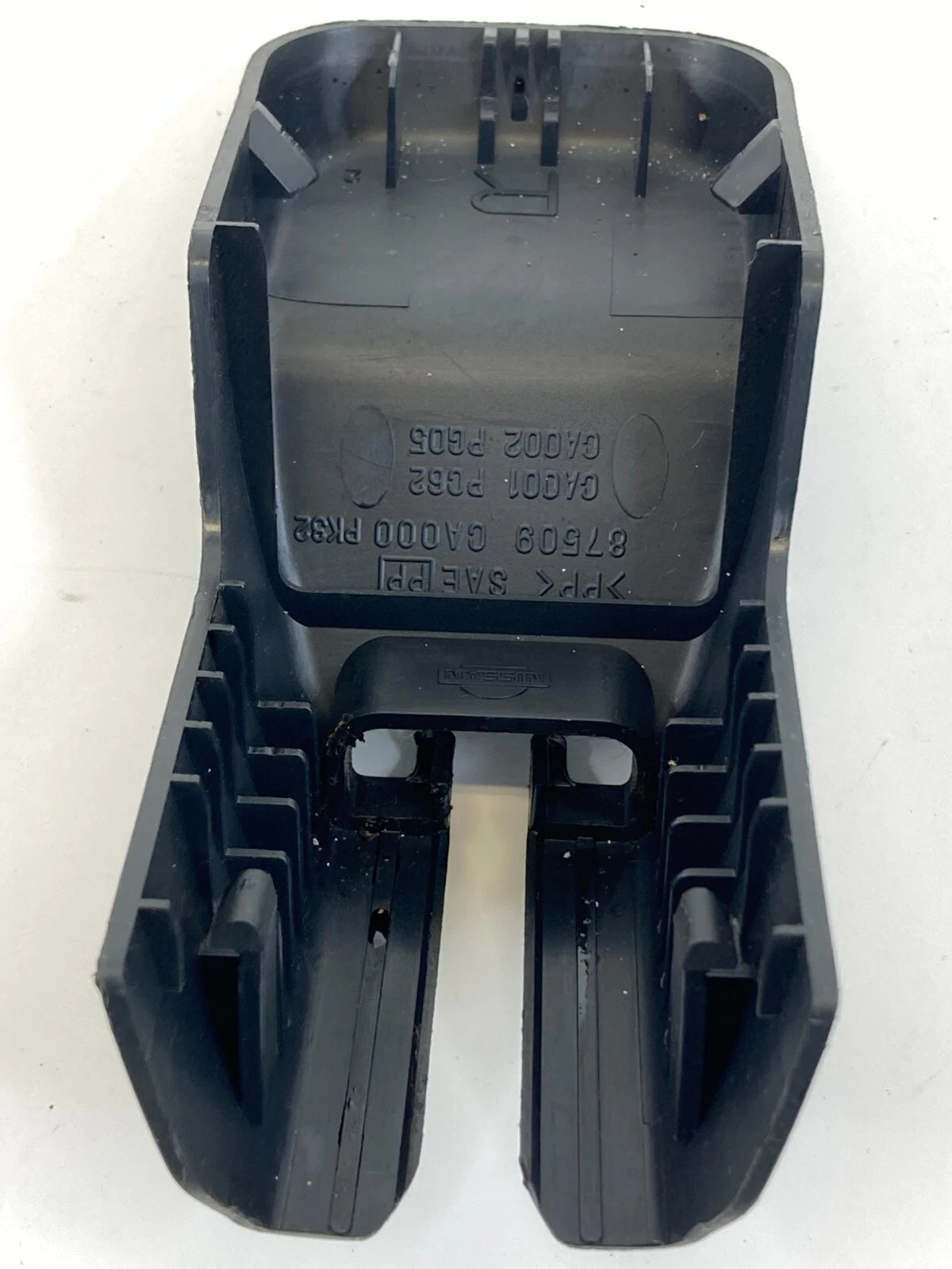 2003-2007 NISSAN MURANO REAR SEAT RIGHT SIDE RAIL TRACK COVER TRIM 87509-CA000
