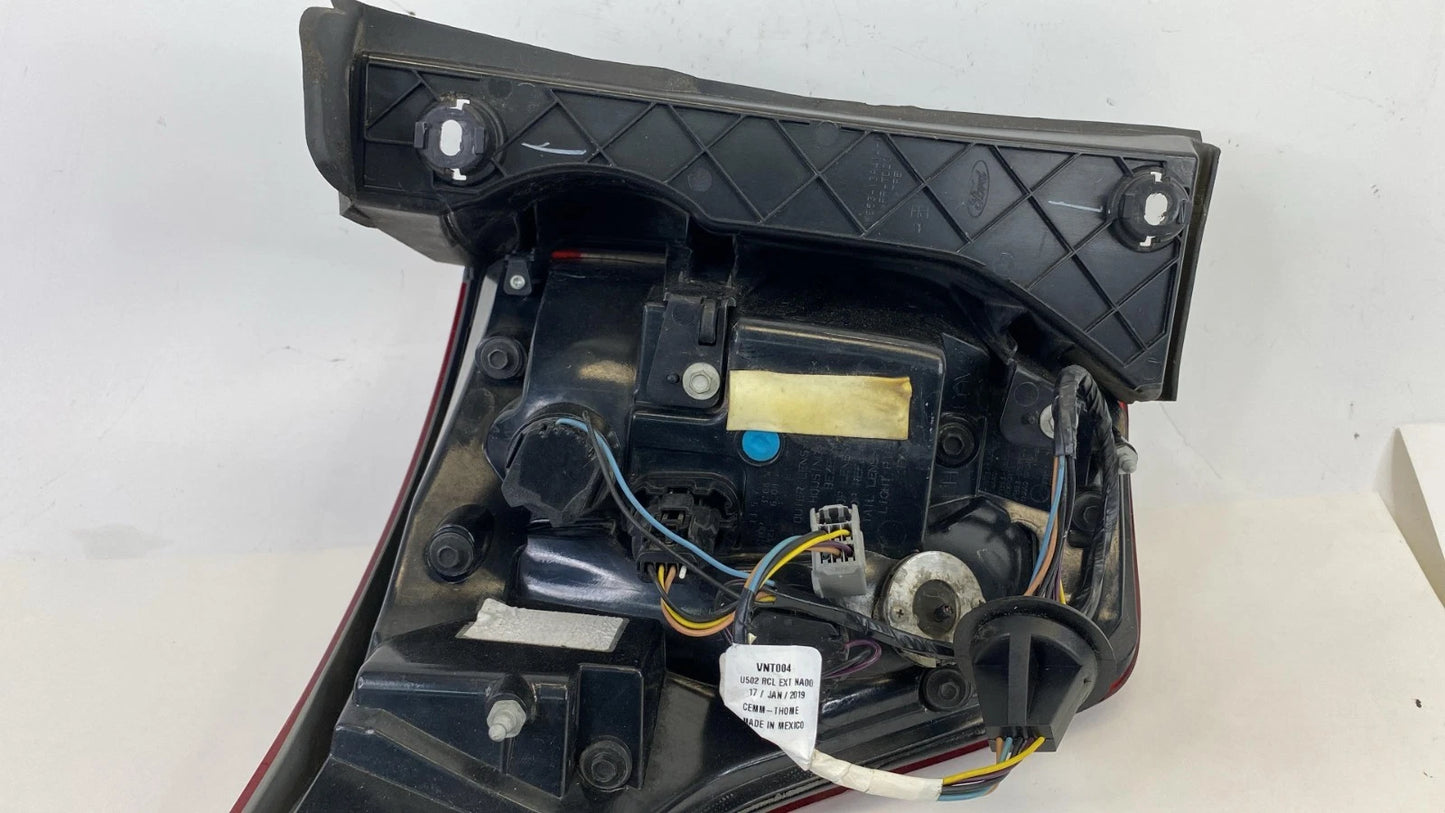 2016-2019 FORD EXPLORER POLICE INTERCEPTOR REAR RIGHT TAILLIGHT TAIL LAMP OEM