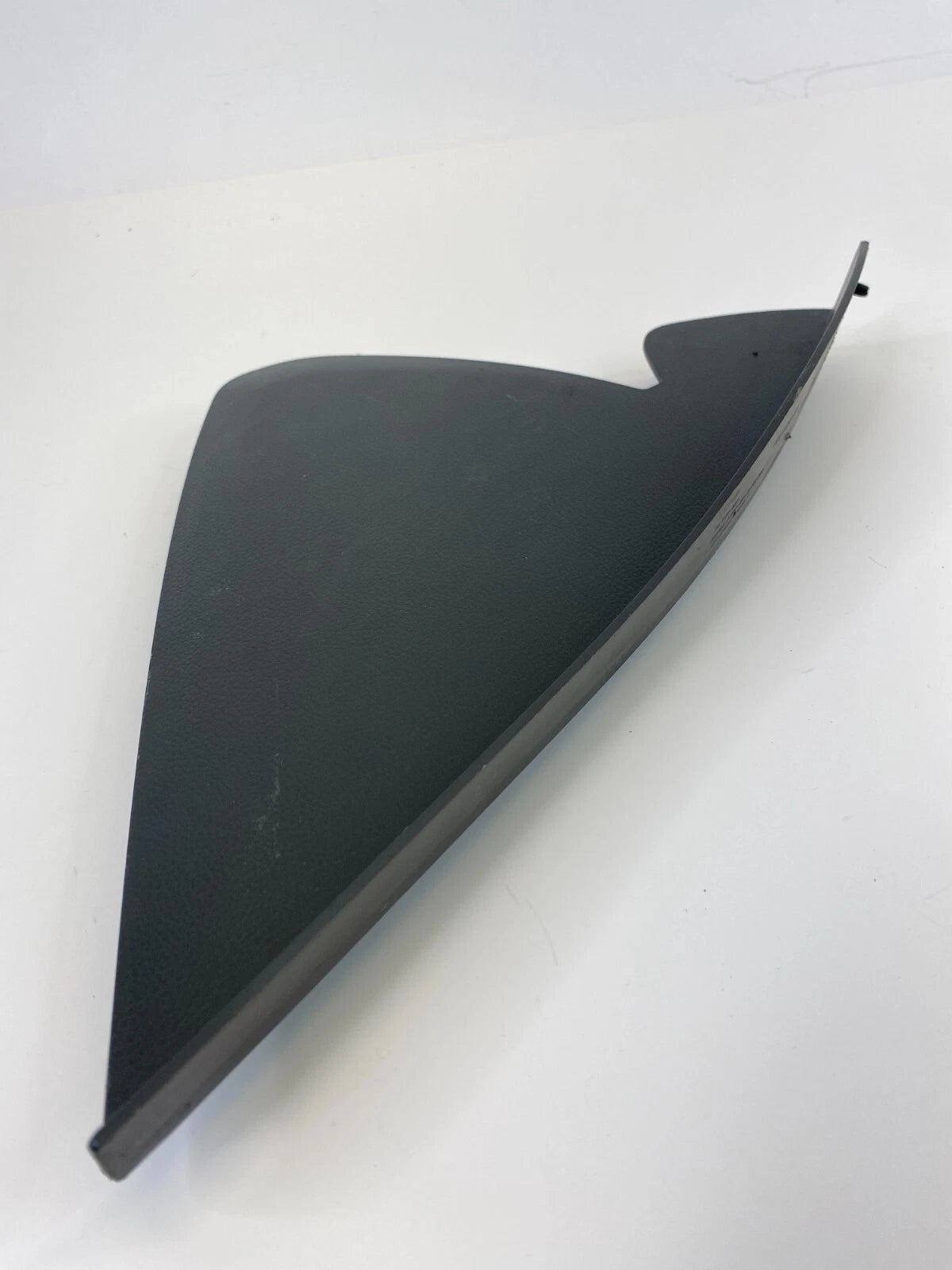 13-15 CHEVY SPARK RIGHT PASSENGER SIDE DASH END CAP COVER BEZEL TRIM 96909221