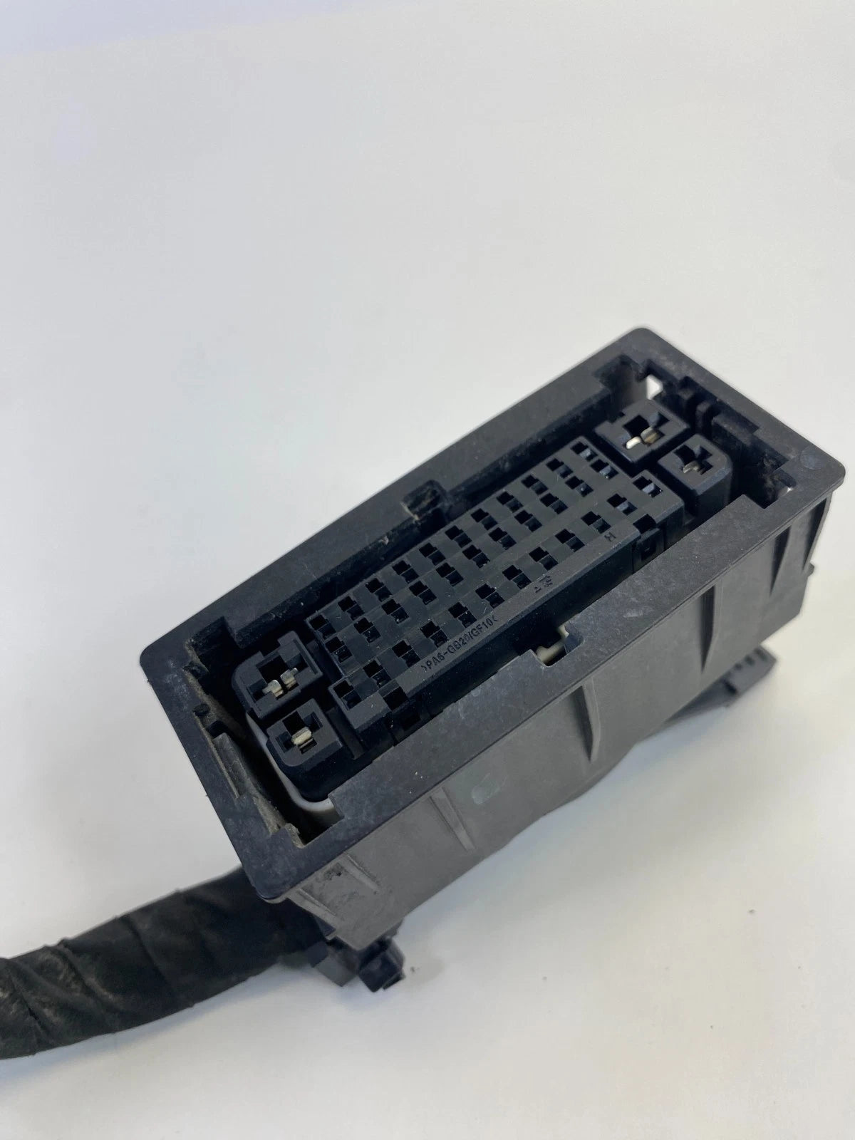 2013-2015 HYUNDAI SONATA 2.4L HYBRID A/T ABS ANTI LOCK BRAKE PUMP PLUG CONNECTOR