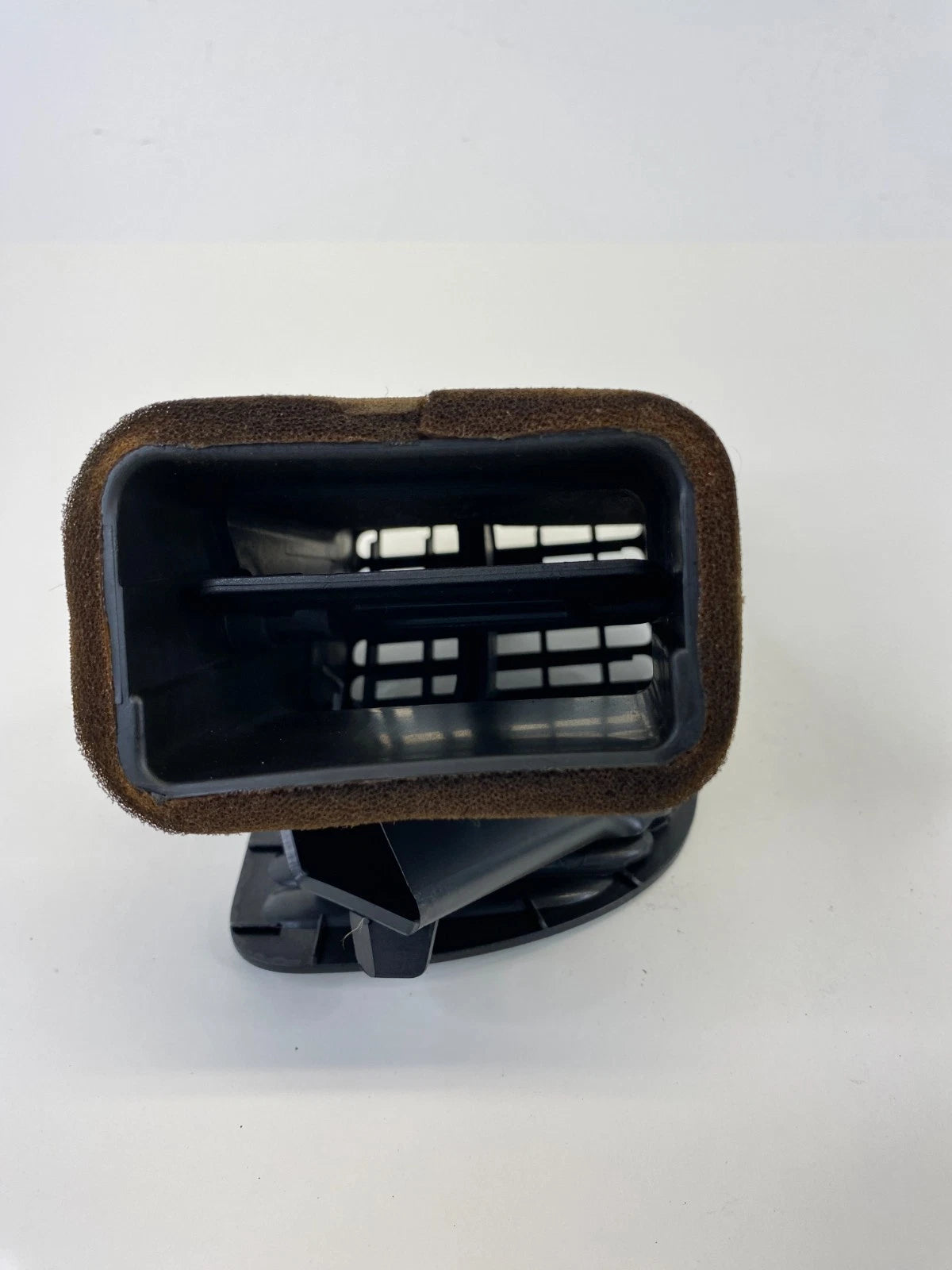 2003-2007 Saab 9-3 Dash Right Side AC Air Vent Grille Outlet Outer 12804037