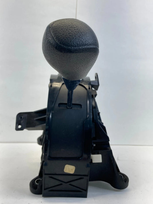 2009-2013 TOYOTA MATRIX A/T FLOOR GEAR SELECTOR SHIFT SHIFTER LEVER INDICATOR