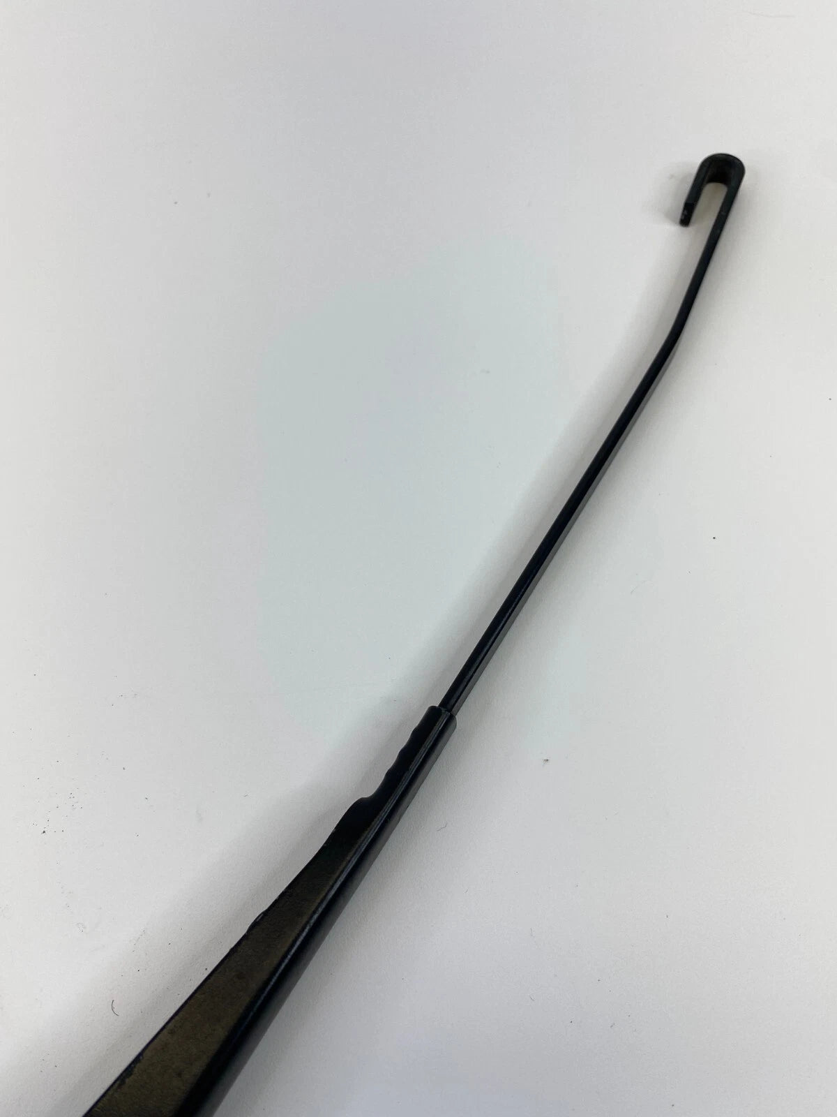 2003-2009 LAND ROVER RANGE ROVER REAR BACK GLASS WIPER ARM OEM