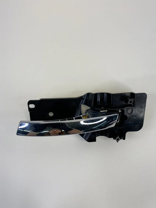 2011-2016 CHRYSLER TOWN & COUNTRY FRONT LEFT INTERIOR DOOR HANDLE 68066553AA OEM