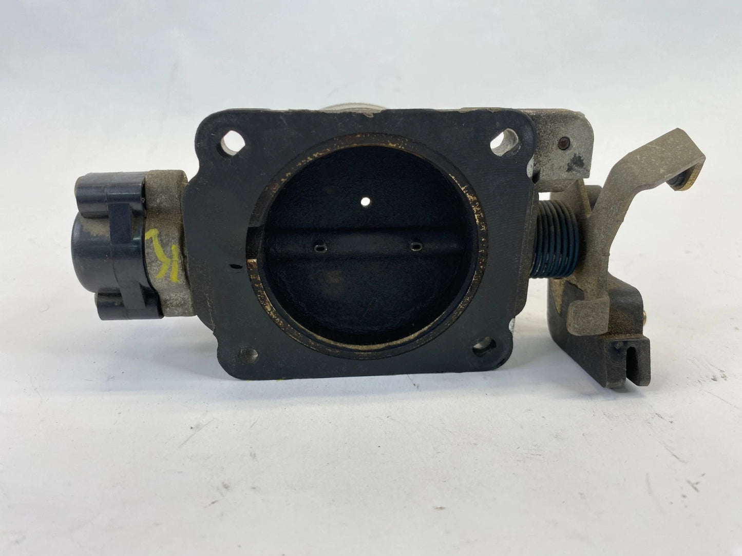 05-11 LINCOLN TOWN CAR CROWN VICTORIA 4.6L THROTTLE BODY THROTTLE VALVE ASSY OEM