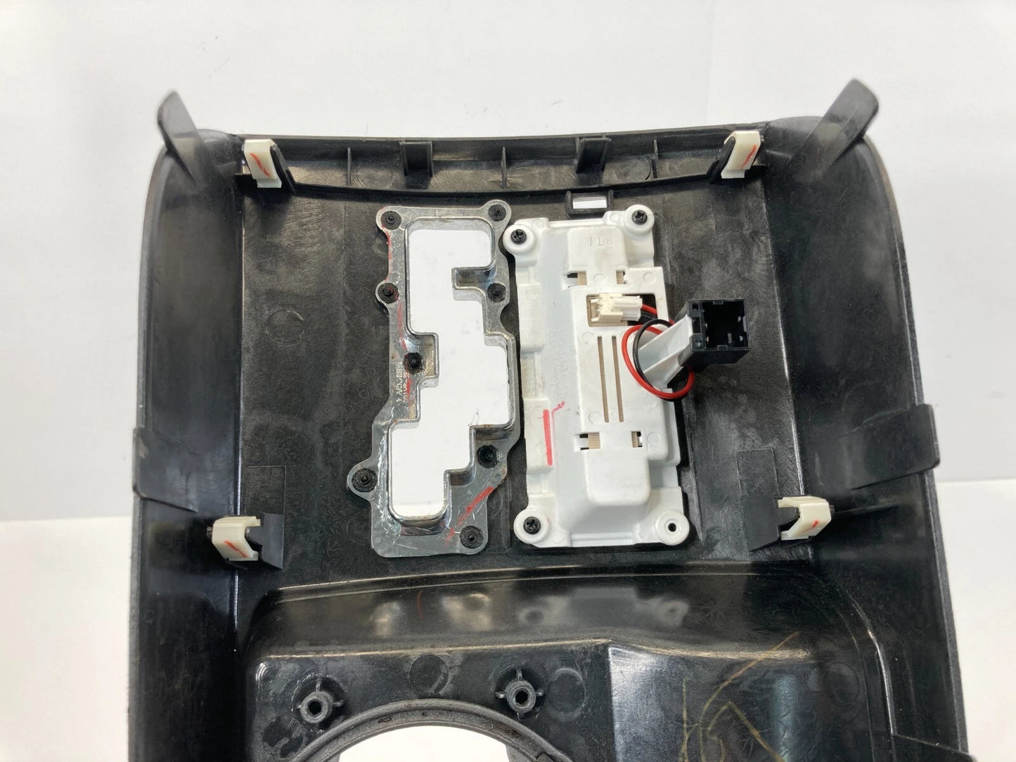 07 08 09 10 HYUNDAI ELANTRA CENTER CONSOLE SHIFTER BEZEL W CUP HOLDER 846502H100