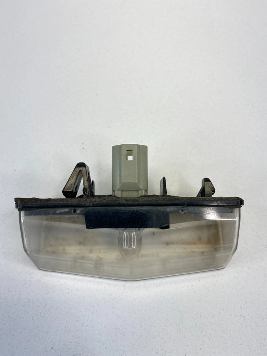 2009 2010 2011 2012 2013 TOYOTA MATRIX REAR TRUNK LICENSE PLATE LIGHT LAMP OEM