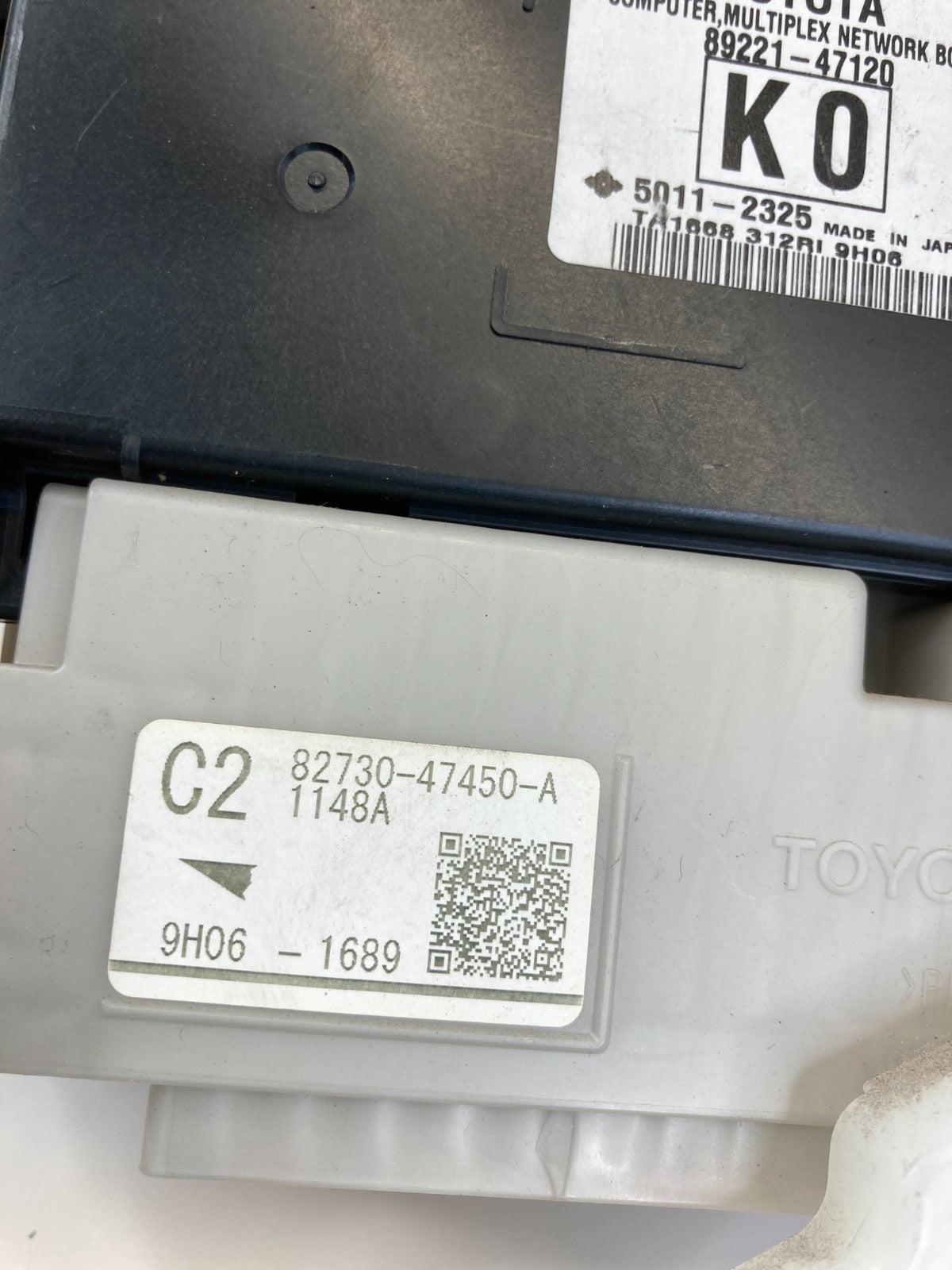 2010 Toyota Prius 1.8L AT Multiplex Network Body Control Module 89221-47120 OEM