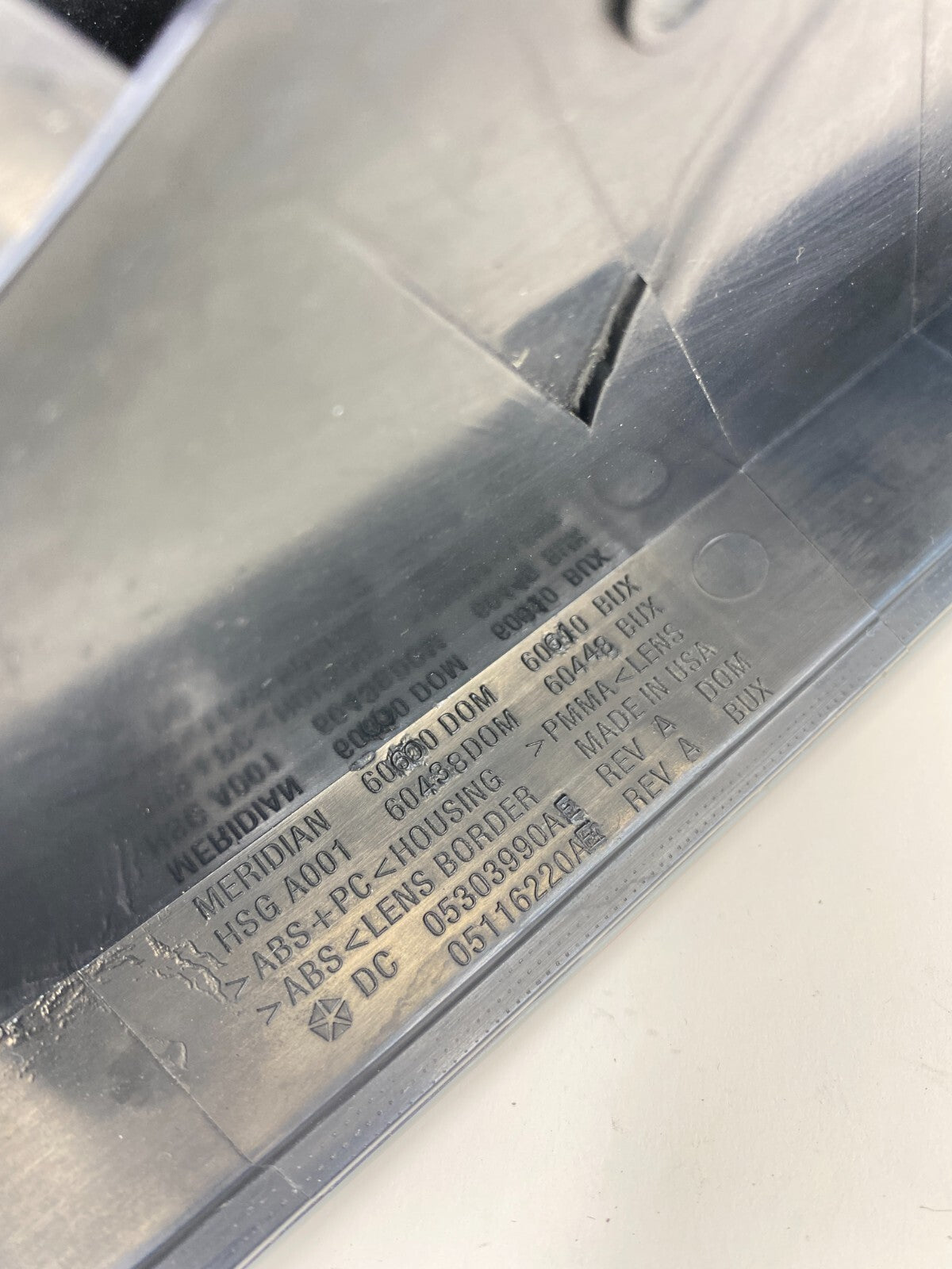 2008-2010 Dodge Avenger Sedan Rear Tail Light Taillight Outer Taillamp Lamp OEM