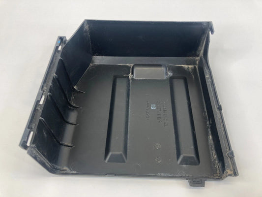 2004-2011 VOLVO S40 ENGINE AIR INTAKE CLEANER BOX LOWER COVER LID 30650076 OEM