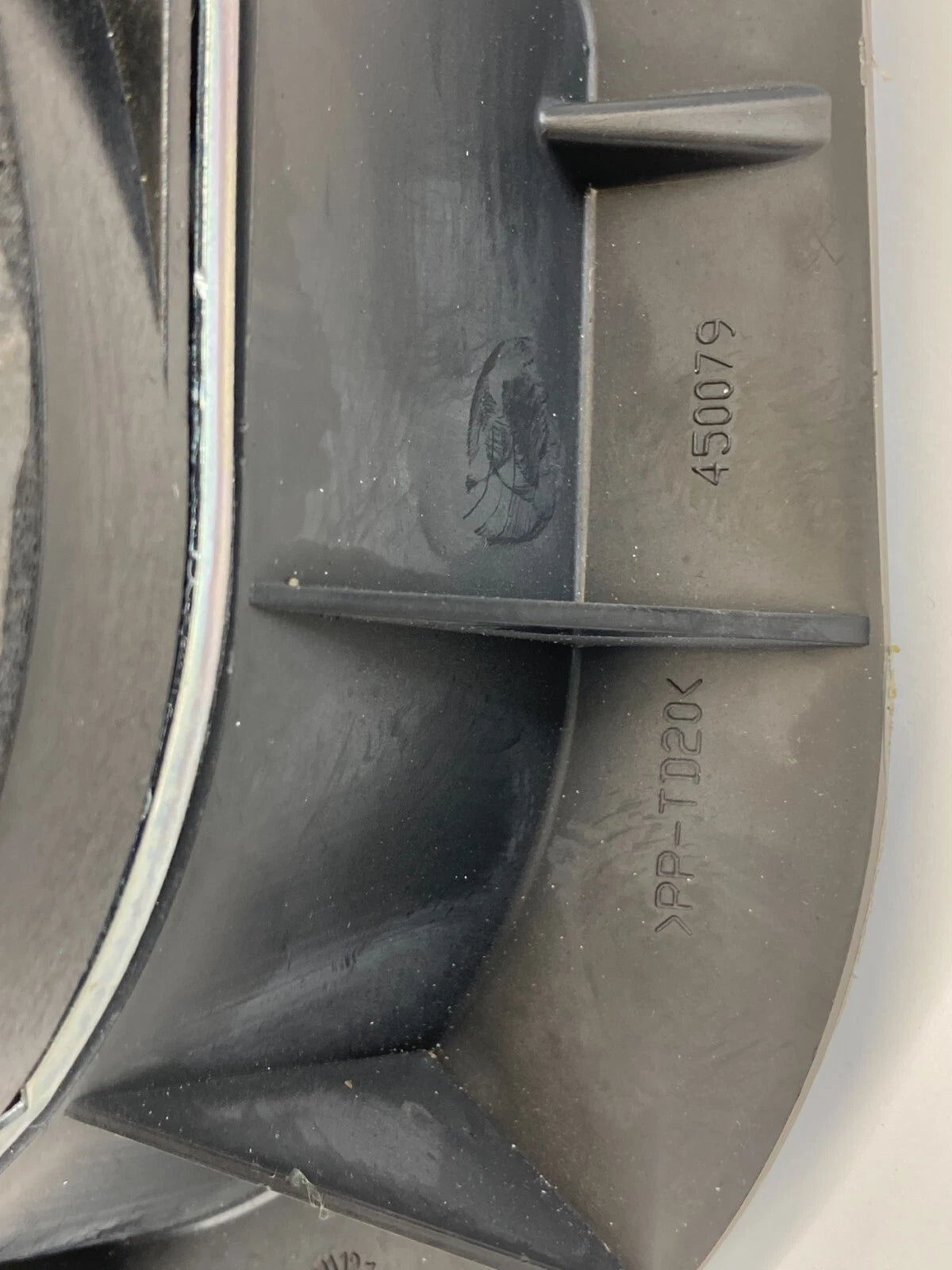 2009-2019 FORD FLEX REAR RIGHT BACK SIDE DOOR SPEAKER AUDIO 8A8T-18808-BA OEM