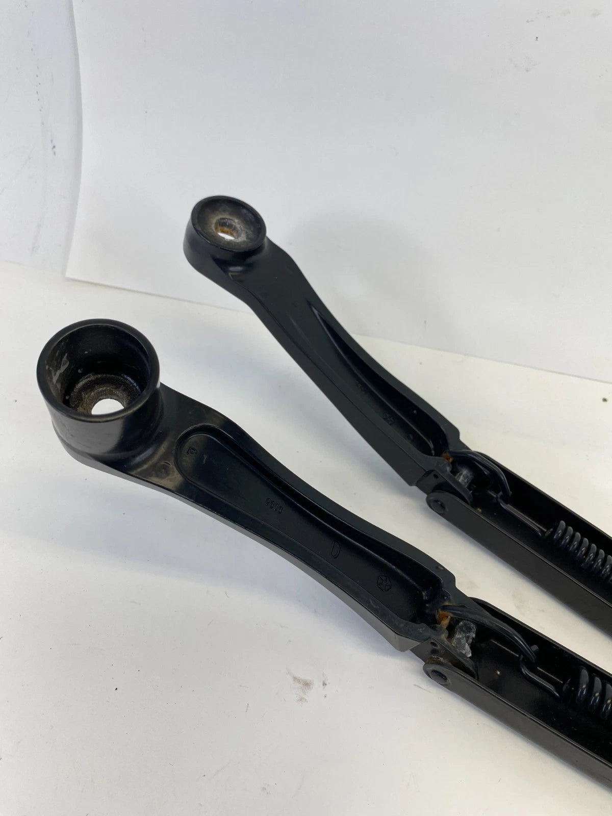 2013 14 15 2016 DODGE DART FRONT WINDSHIELD WIPER ARM PAIR SET OEM
