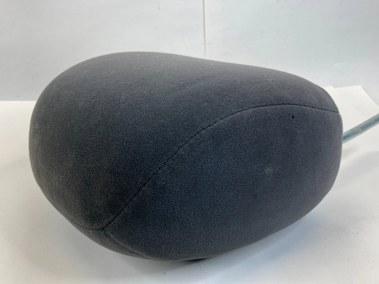 2002-2005 DODGE RAM 1500 2500 FRONT LEFT & RIGHT HEADREST HEAD REST PAIR OEM