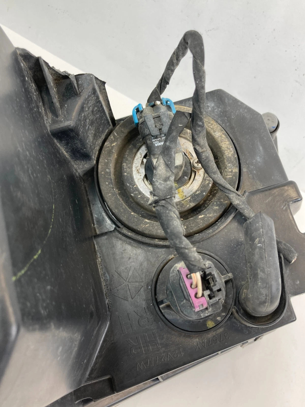 2009-2020 DODGE JOURNEY FRONT RIGHT PASSENGER HEADLIGHT HALOGEN OEM 05116288AB