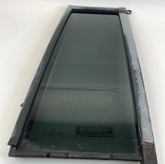 93-98 JEEP GRAND CHEROKEE REAR RIGHT BACK DOOR VENT FIXED GLASS WINDOW 55255588