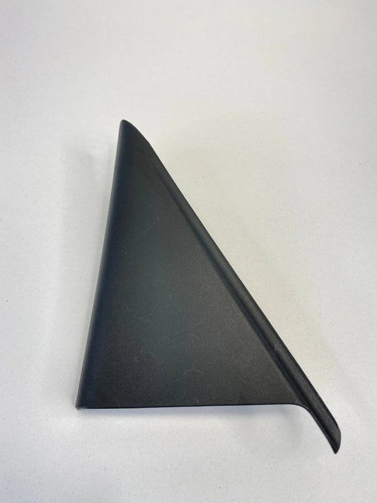 11-14 HYUNDAI SONATA REAR RIGHT INTERIOR DOOR CORNER MOLDING COVER 83921-3S000