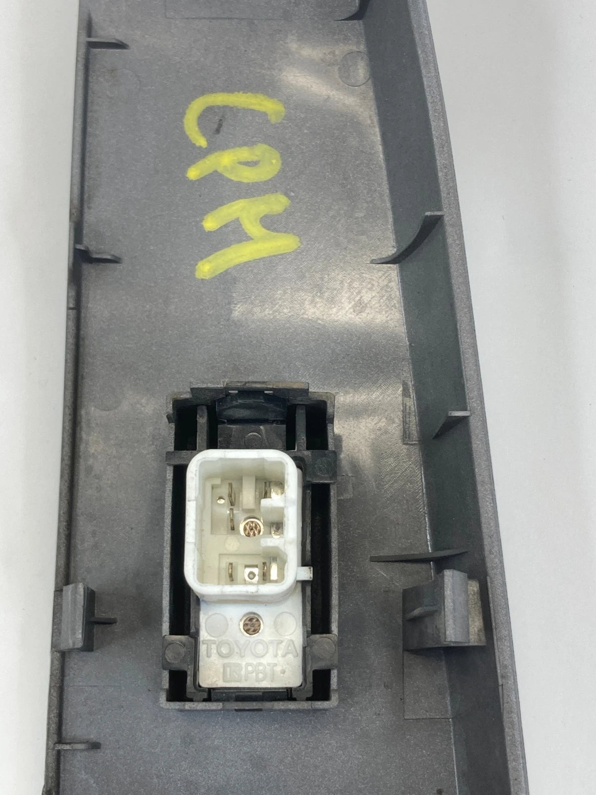 2004-2009 TOYOTA PRIUS FRONT RIGHT SIDE DOOR WINDOW SWITCH WITH BEZEL 7423147090