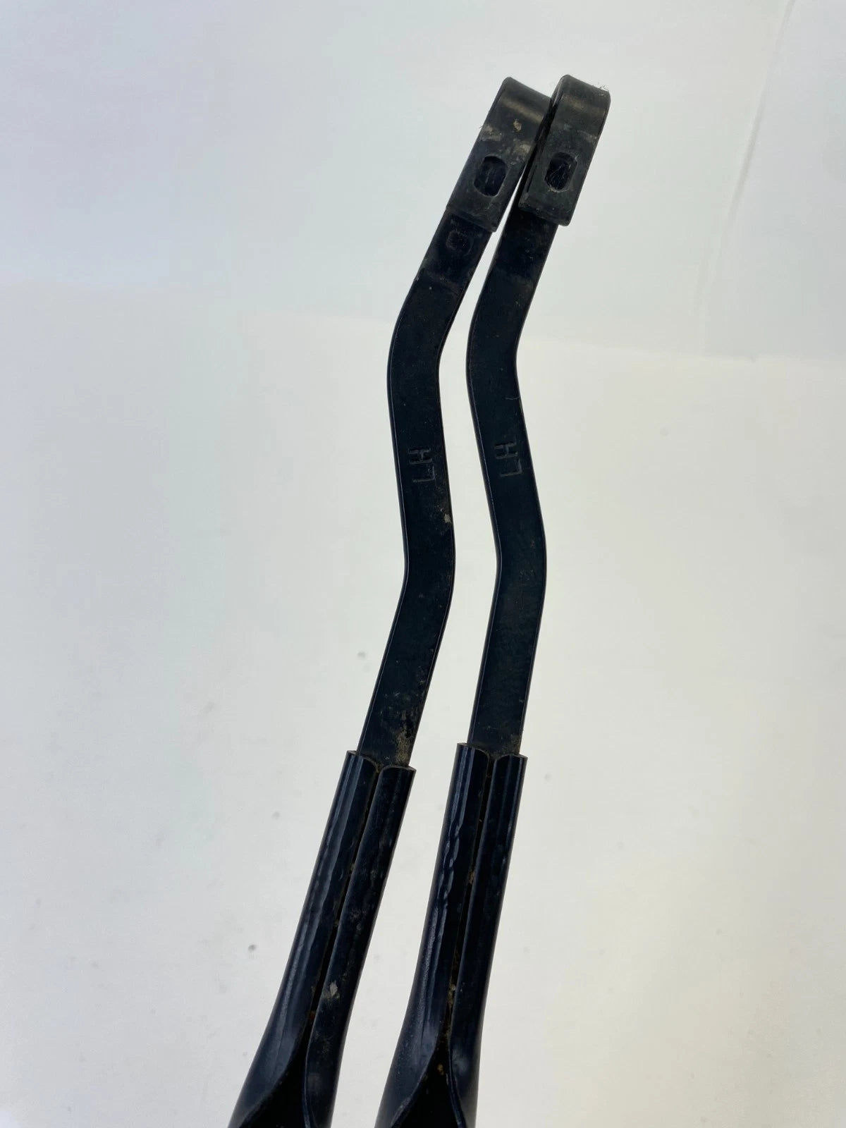 2007-2013 MINI COOPER FRONT LEFT & RIGHT WINDSHIELD WIPER ARM ARMS PAIR SET OEM