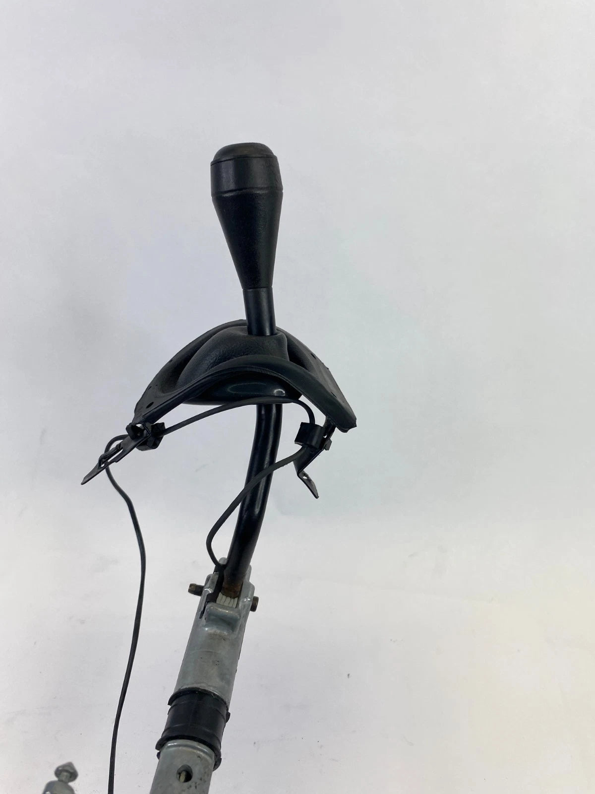 2003 2004 LINCOLN TOWN CAR 4.6L AT STEERING COLUMN SHIFT TUBE SHIFTER ROD LEVER