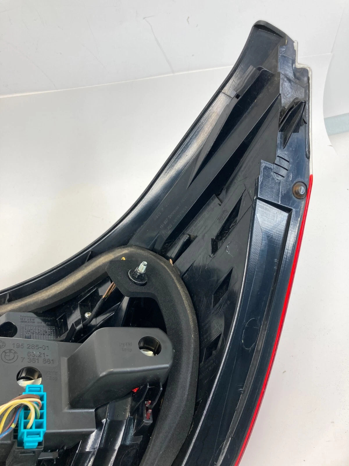 2009-2010 BMW 535I XDRIVE SEDAN REAR LEFT TAIL LIGHT LAMP ASSEMBLY 19528501 OEM