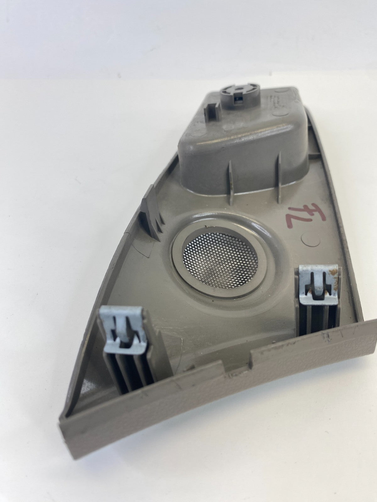 2005-2010 Kia Sportage Front Left Inside Door Handle Trim Bezel 83611-1F010