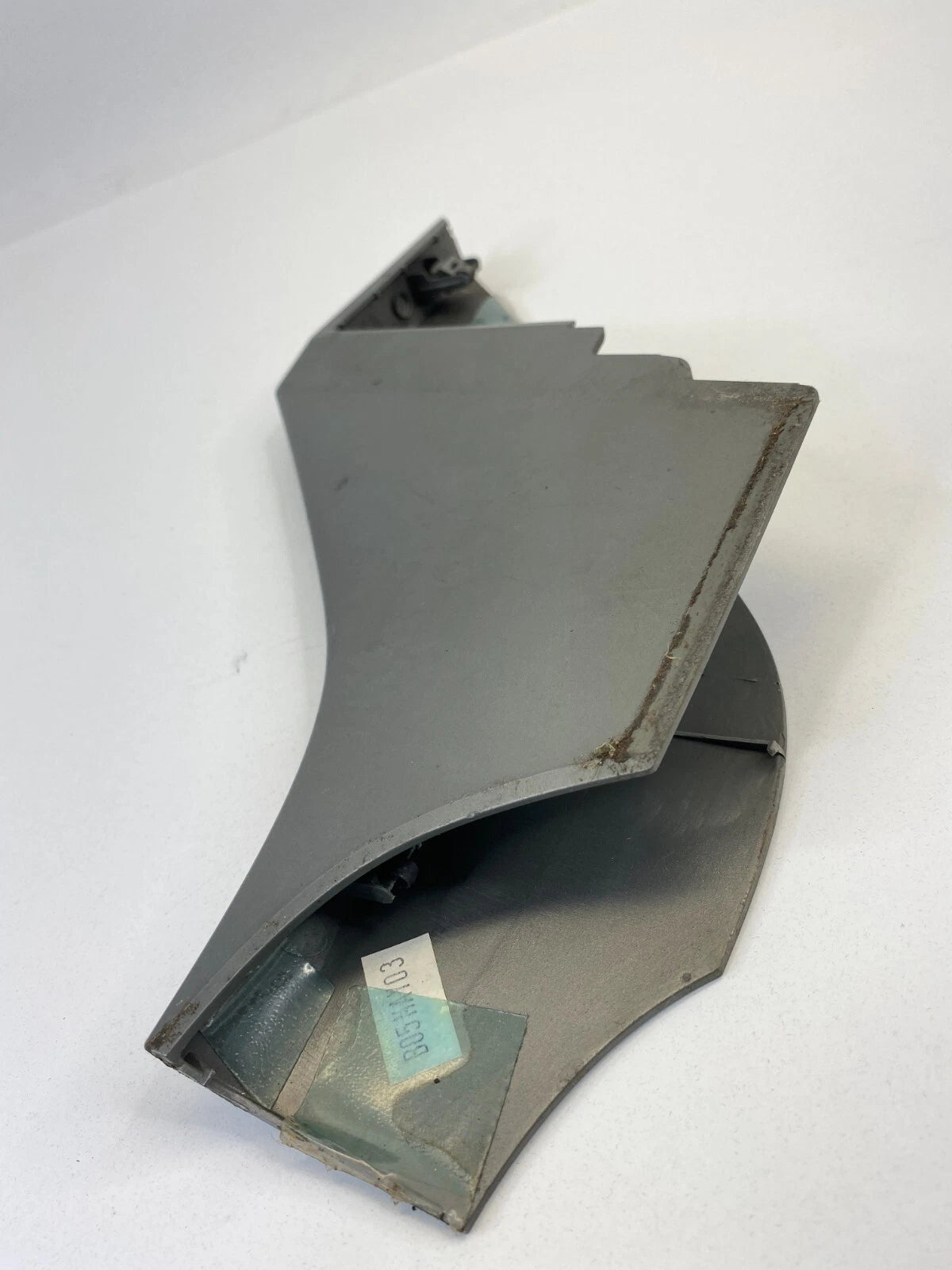 2003 2004 2005 HONDA PILOT REAR RIGHT CENTER CONSOLE TRIM MOLDING GARNISH OEM