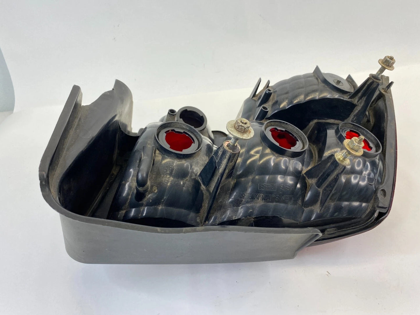 1999-2004 FORD MUSTANG REAR RIGHT SIDE TAIL LIGHT LAMP XR33-13B504-A OEM