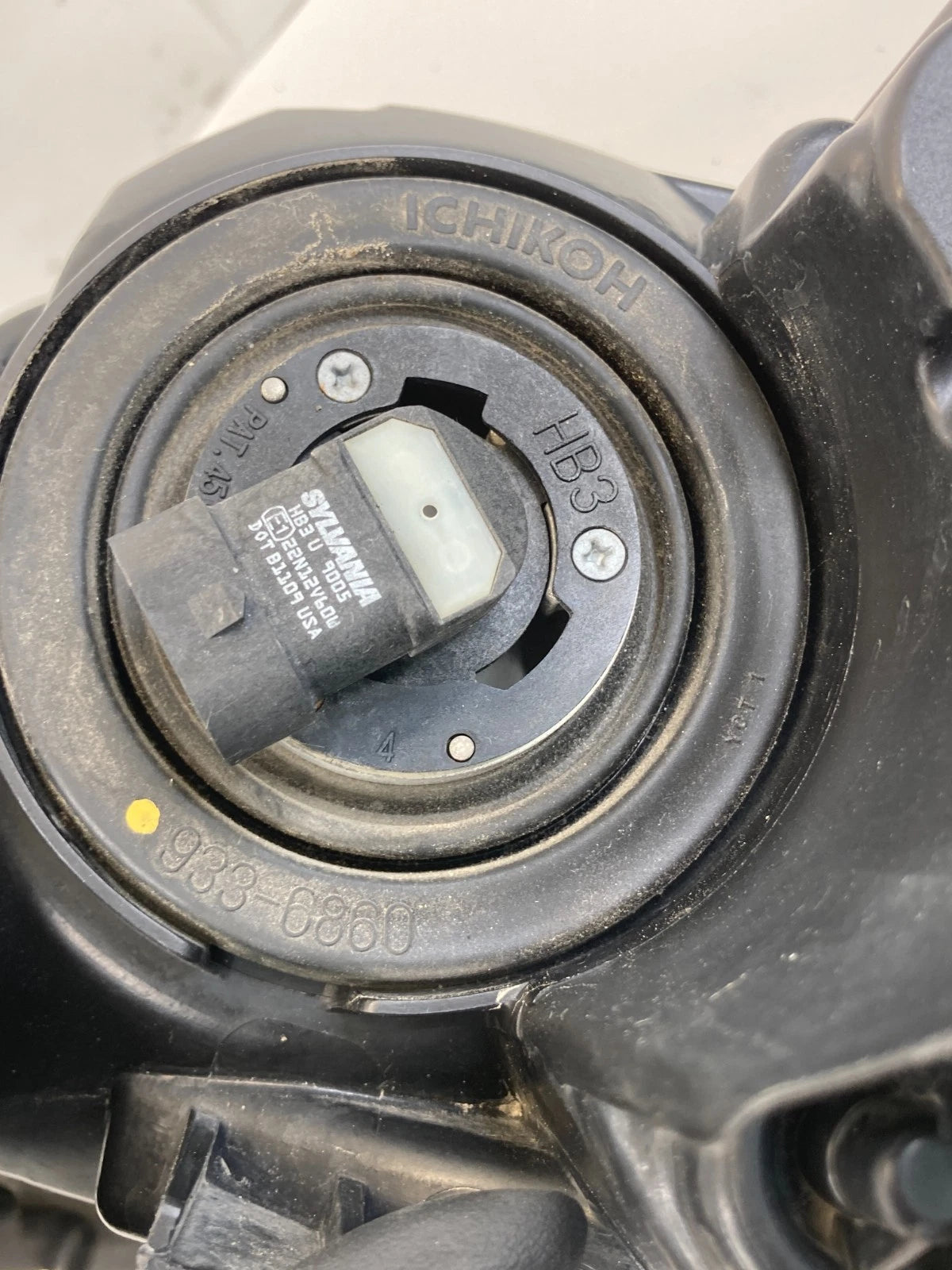 2008-2010 SCION XB FRONT RIGHT PASSENGER HEADLIGHT HEADLAMP HALOGEN ASSEMBLY OEM