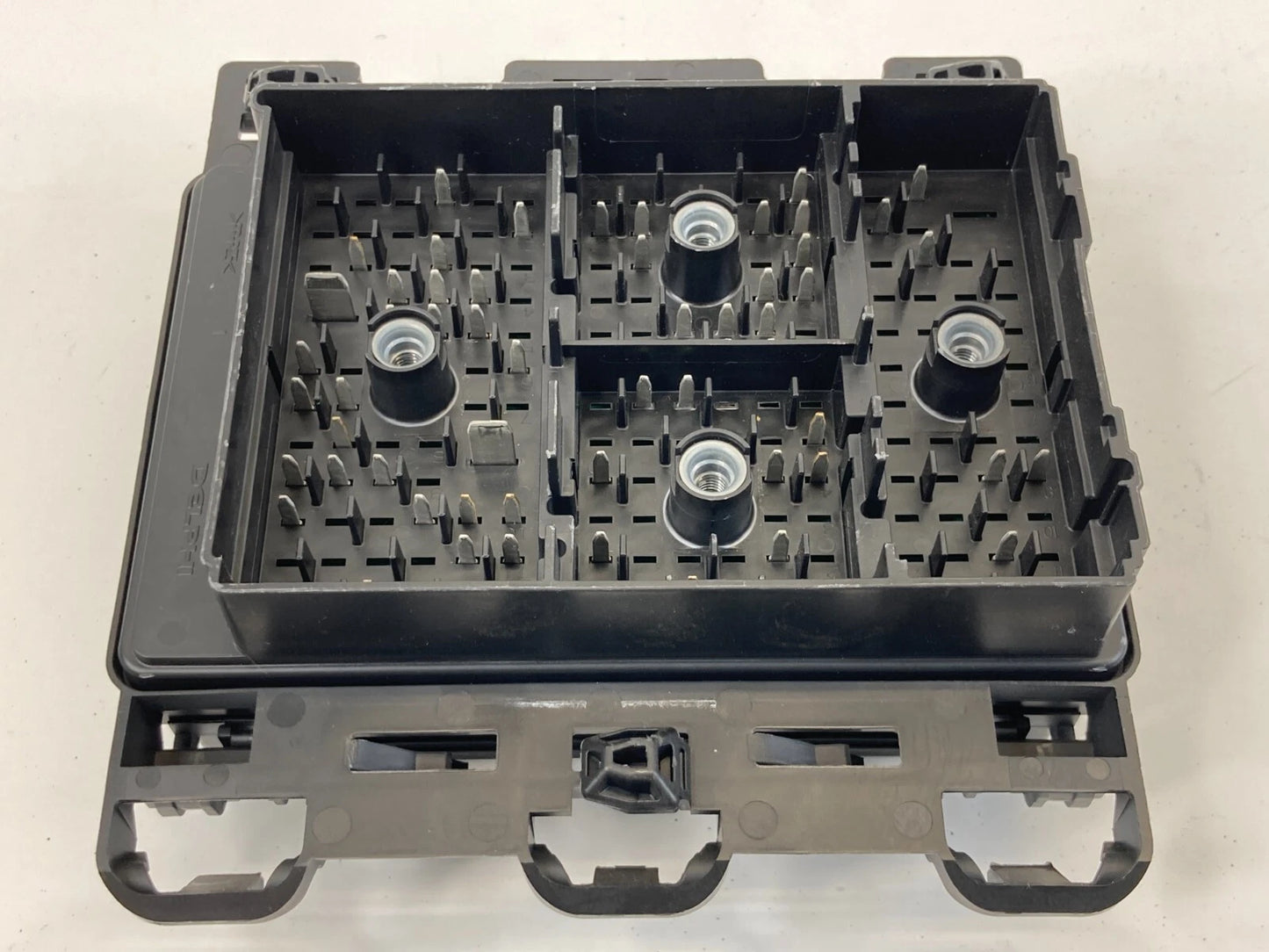 2007 2008 PONTIAC G6 2.4L INTERIOR TRUNK FUSE RELAY BOX COMPARTMENT 15291747 OEM