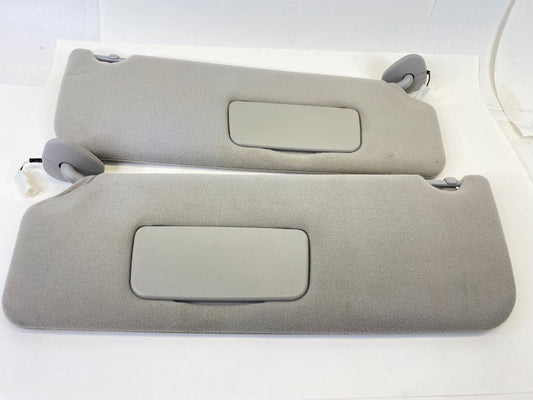 2004-2010 TOYOTA SIENNA LEFT & RIGHT SUNVISOR SUN VISOR SHADE PAIR SET W/ CLIPS