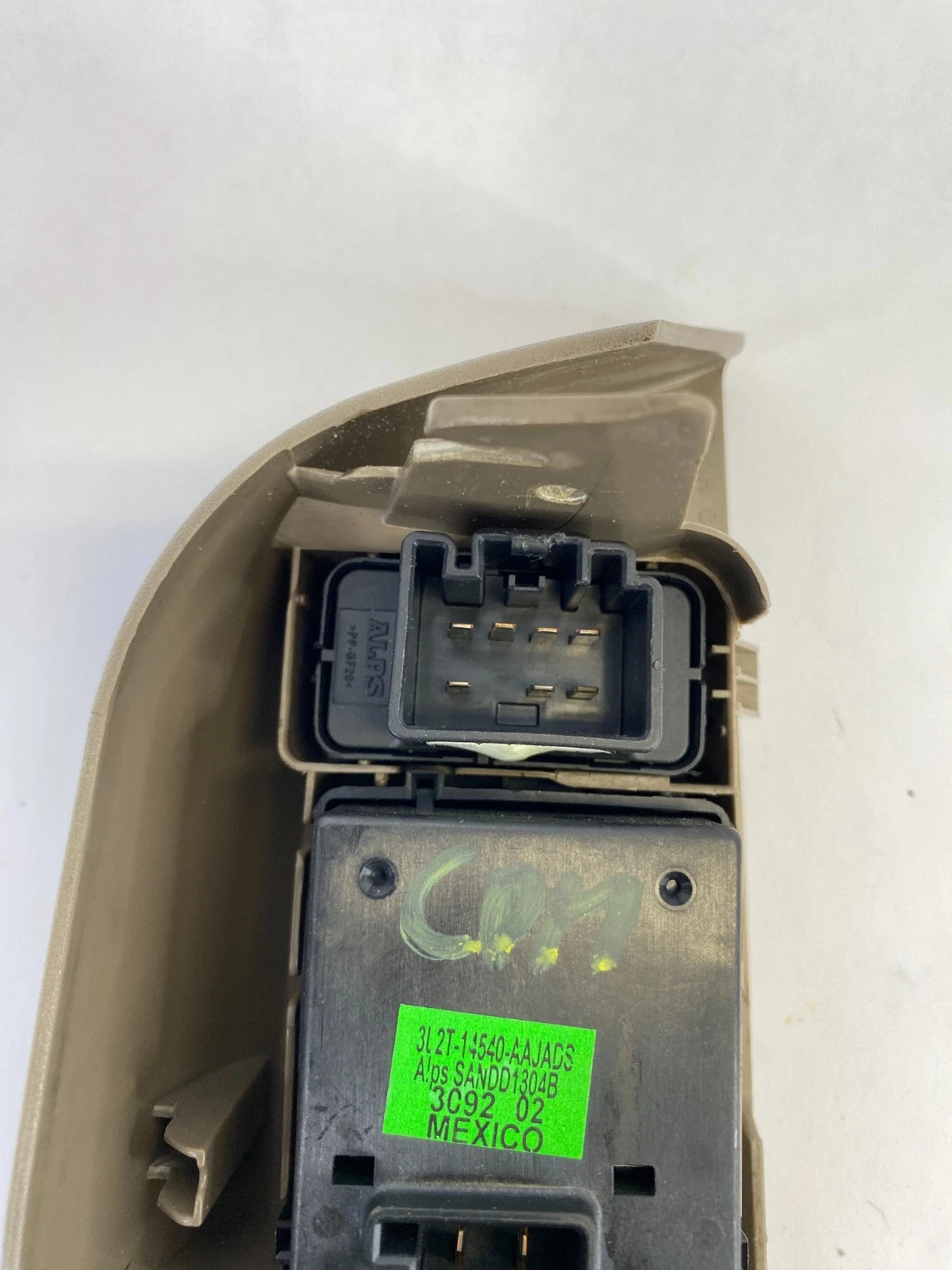 02-05 FORD EXPLORER FRONT LEFT DOOR MASTER WINDOW SWITCH W/ BEZEL 3L2T-14540-AAJ