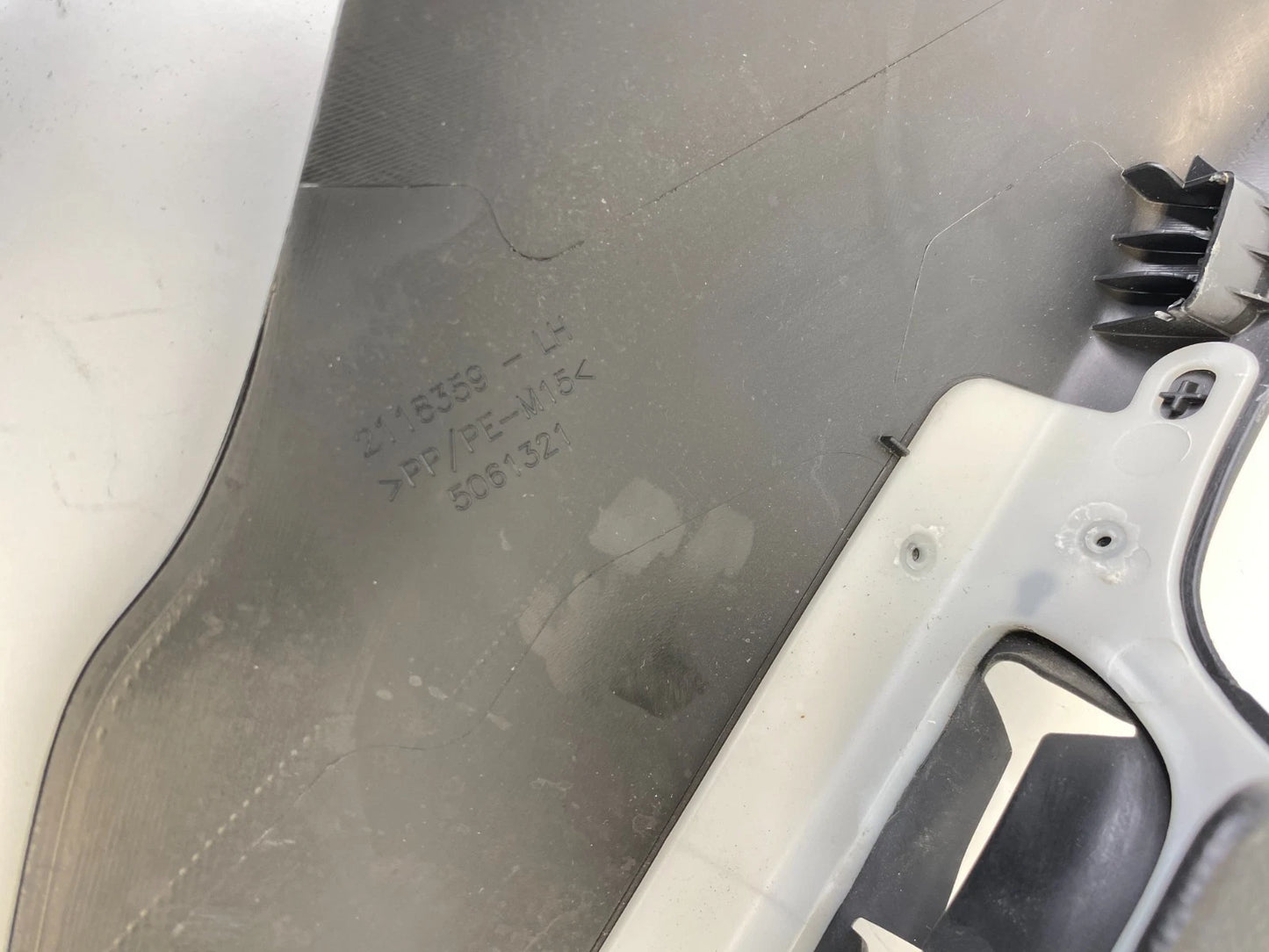 13-19 CADILLAC ATS FR LH DRIVER SEAT ADJUSTER BEZEL TRIM W/ SWITCH 22814179 OEM