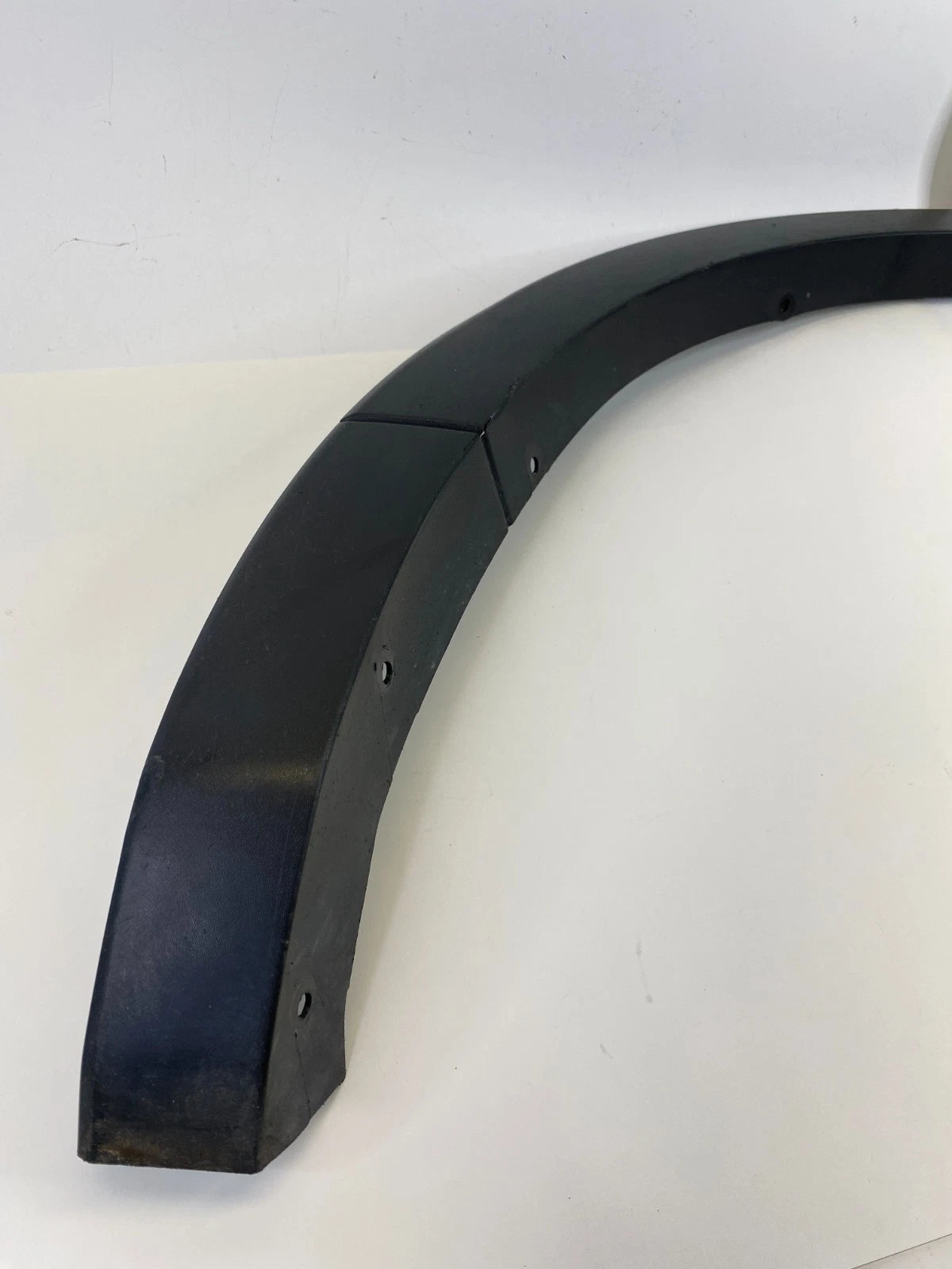 16-19 EXPLORER INTERCEPTOR FRONT LEFT SIDE FENDER FLARE WHEEL ARCH TRIM MOLDING