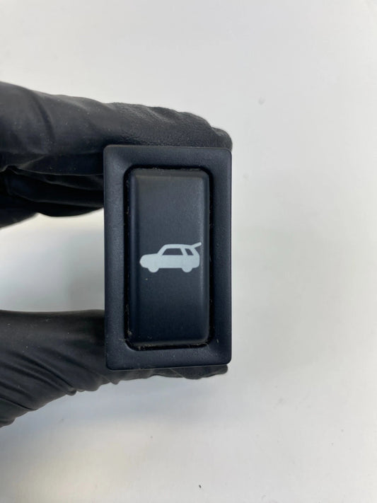 03 04 05 06 07 08 PONTIAC VIBE TRUNK RELEASE OPENER SWITCH BUTTON 153693 OEM