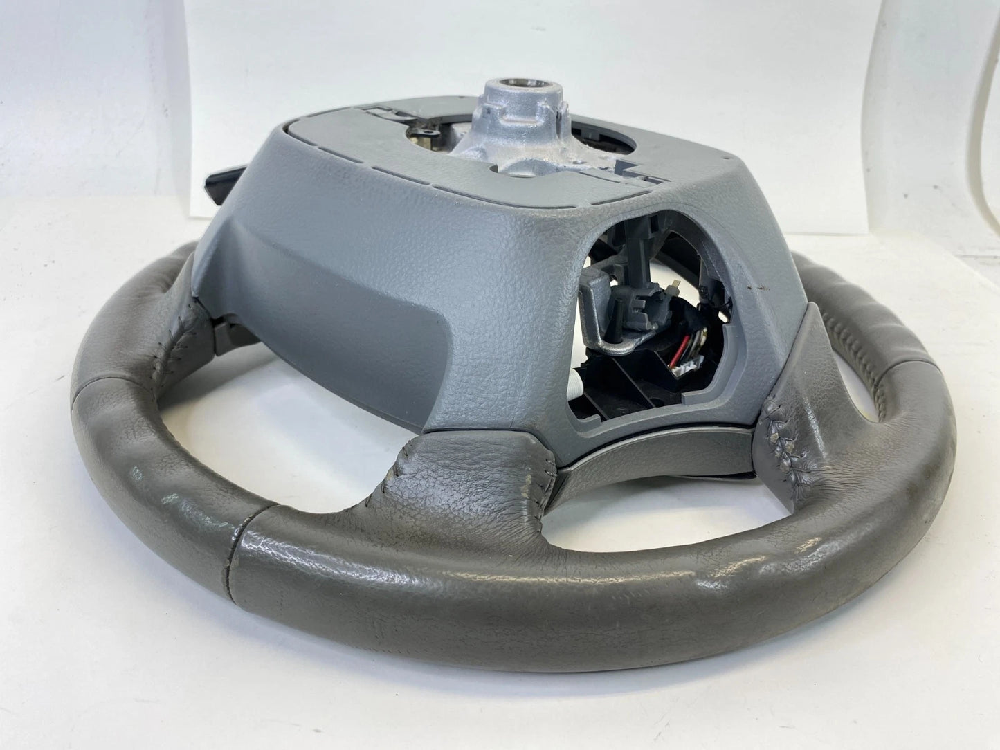 05-07 TOYOTA AVALON STEERING WHEEL W/ RADIO AUDIO CRUISE CONTROL SWITCH GRAY OEM